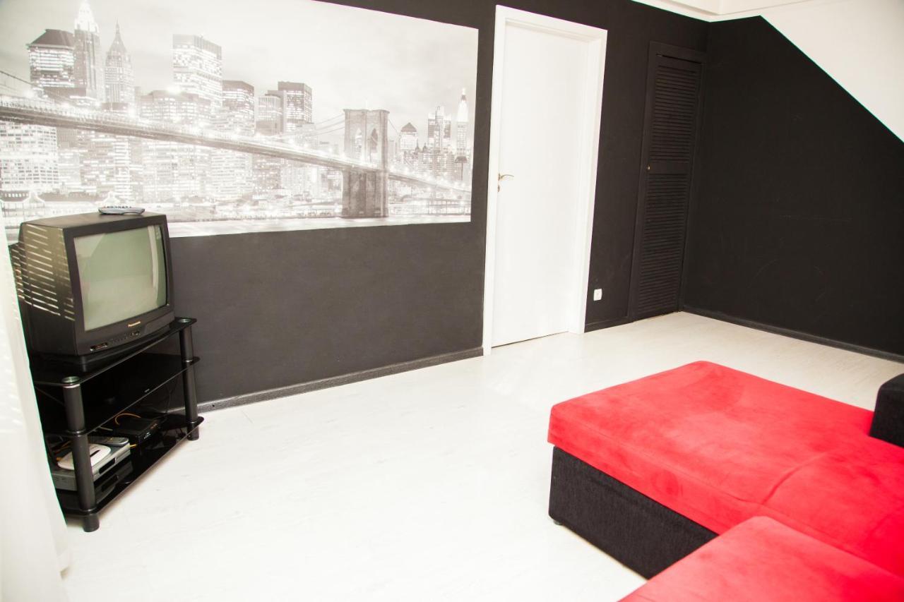 2Rooms Semi-Luxury Apartment On Pochtovaya 167-A Street Zaporizhia Ngoại thất bức ảnh