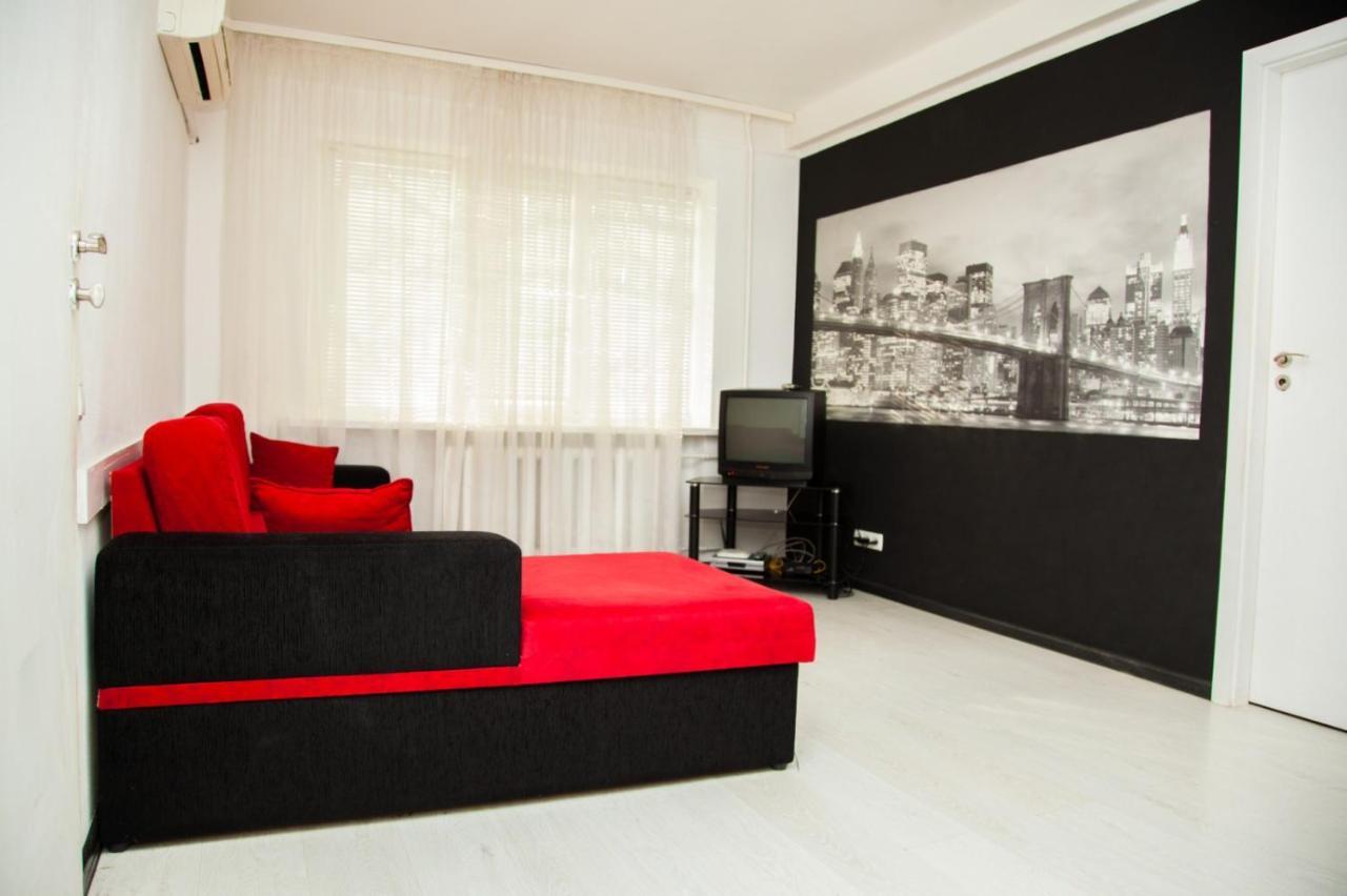 2Rooms Semi-Luxury Apartment On Pochtovaya 167-A Street Zaporizhia Ngoại thất bức ảnh